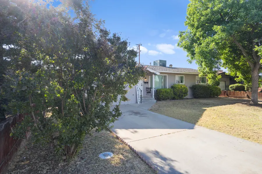 119 Bryant Court, Exeter, CA 93221 - #2