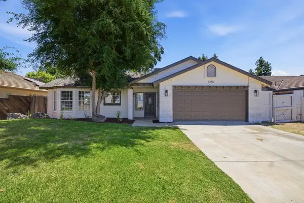 1345 E Vine Court, Visalia, CA 93292