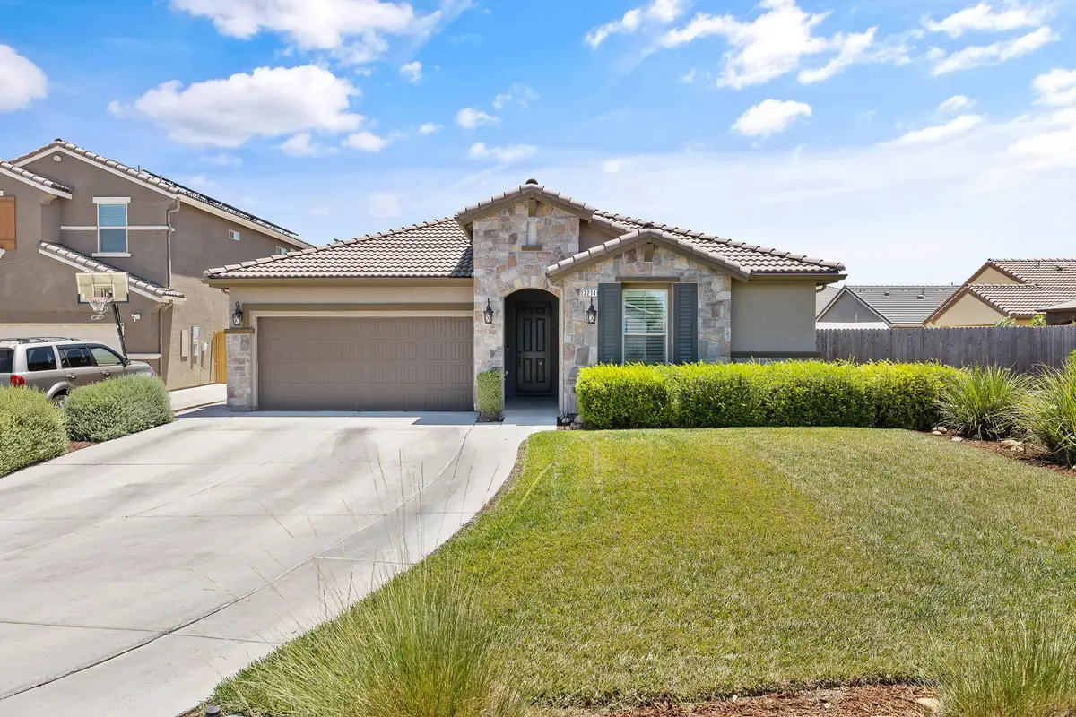3214 N Hall Court, Visalia, CA 93291 - #1