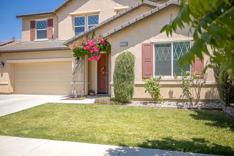 1614 N Mae Carden Street, Visalia, CA 93291 - #3