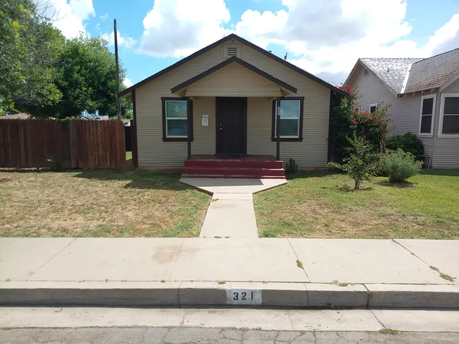 321 N Orange Avenue, Exeter, CA 93221 - #2