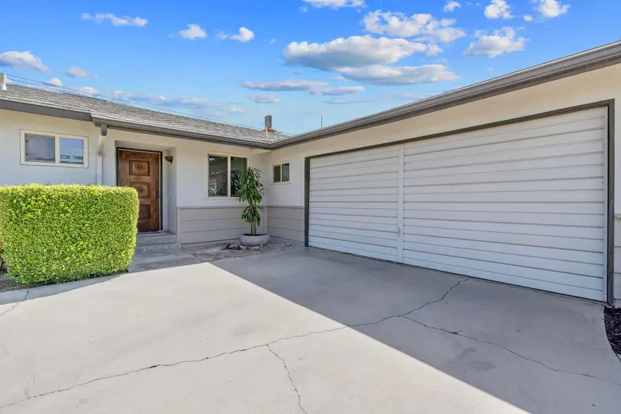 3113 E Laurel Avenue, Visalia, CA 93292 - #3
