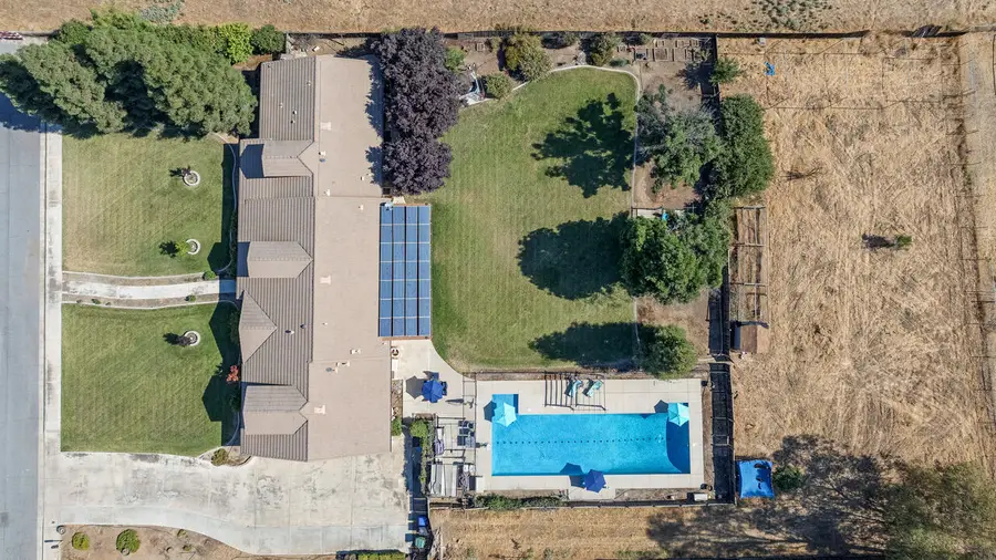 1990 N Rose Street, Porterville, CA 93257 - #3