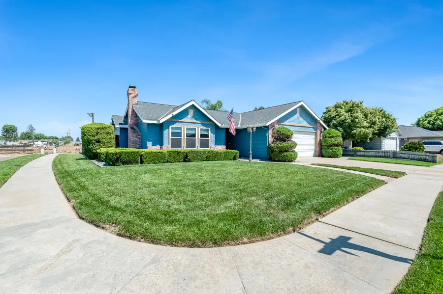 1814 N Enos Street, Visalia, CA 93292 - #2