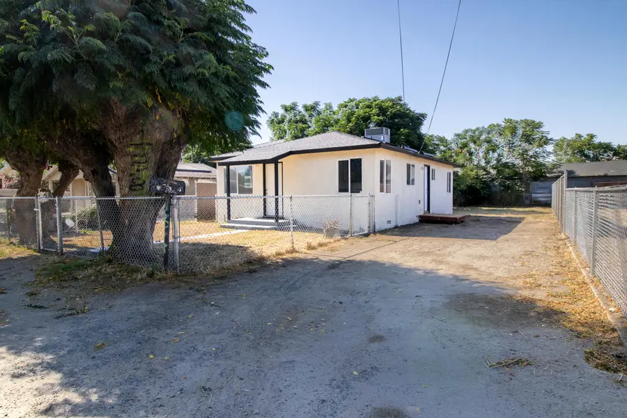 1378 E Tyler Ave Lane, Porterville, CA 93257 - #3