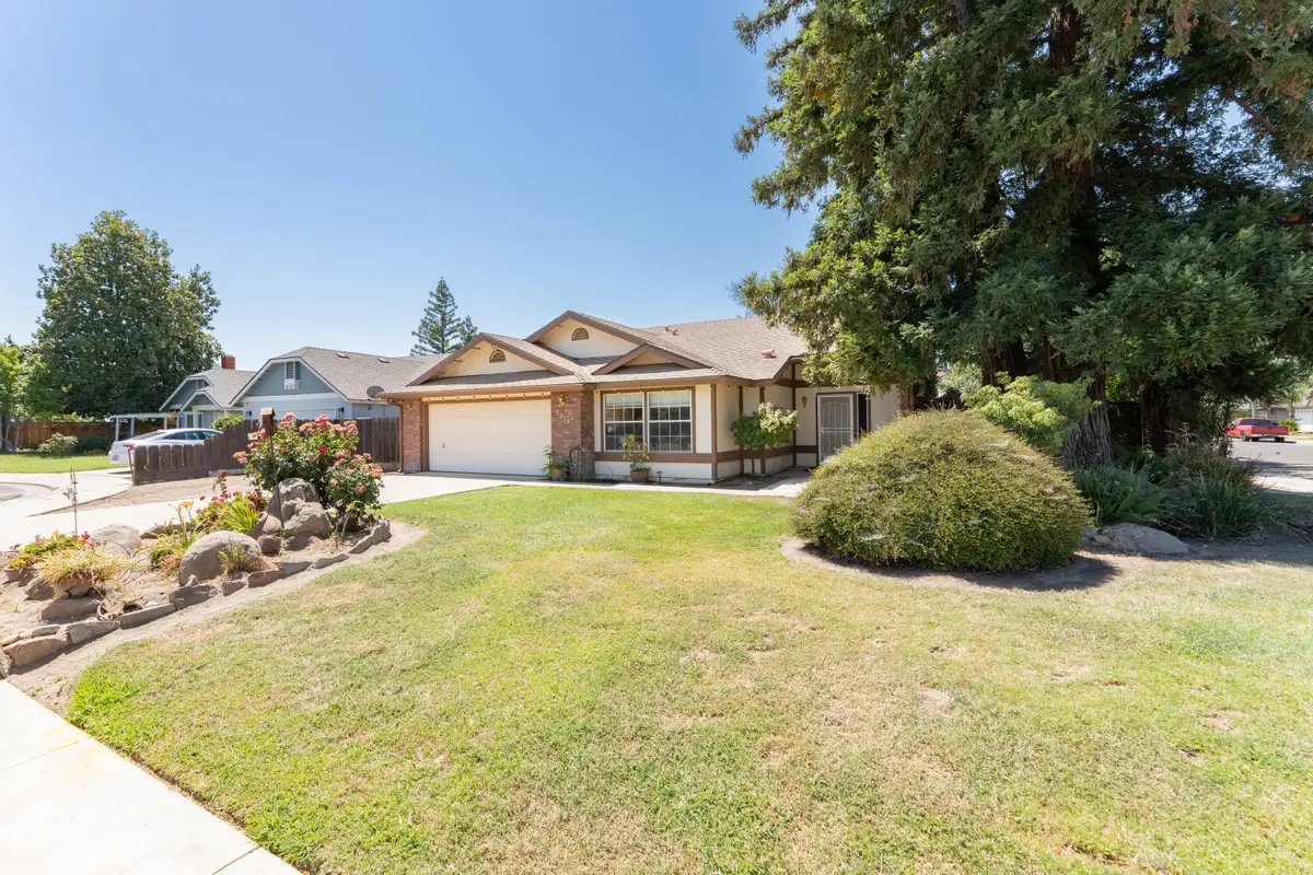 2013 Cricklewood Circle, Porterville, CA 93257 - #1