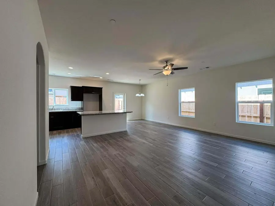 6267 Willow Oak Avenue, Visalia, CA 93291 - #2