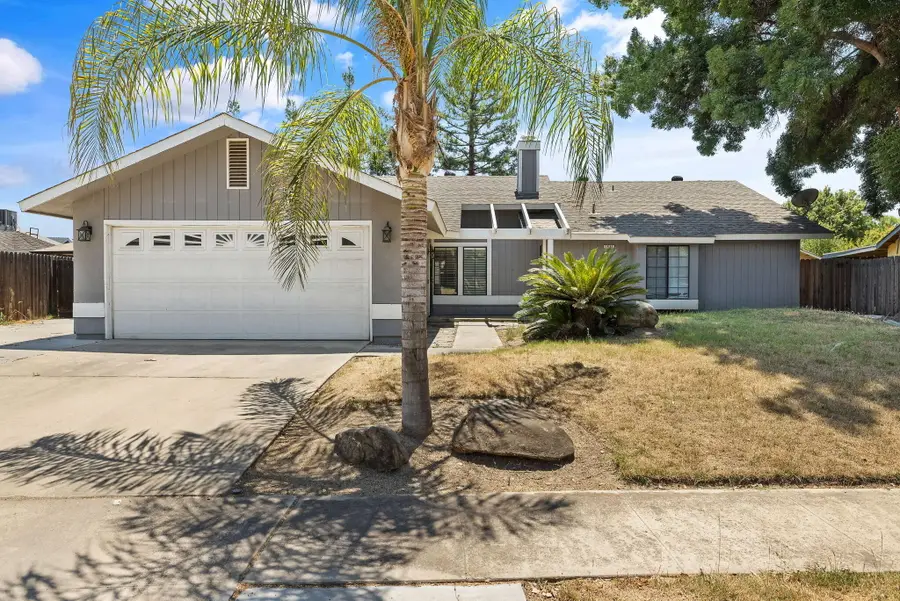 1851 E Independence Avenue, Tulare, CA 93274 - #2