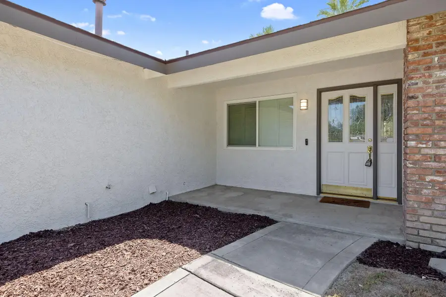 3345 W Mill Creek Drive, Visalia, CA 93291 - #3