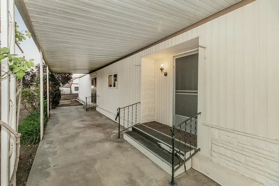 1701 Dinuba Avenue #42, Selma, CA 93662 - #3