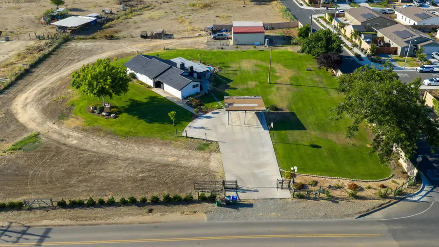 20700 Ave 342, Woodlake, CA 93286 - #2