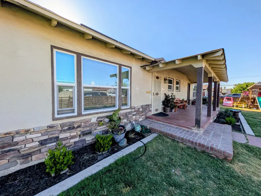 1160 Hale Avenue, Corcoran, CA 93212 - #3