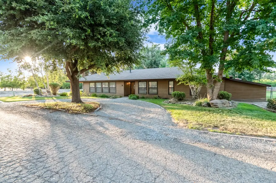 13401 Ave 328 #H, Visalia, CA 93292 - #2