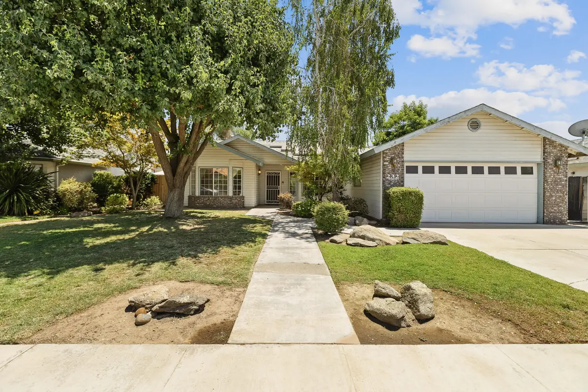232 Silver Maple Place, Porterville, CA 93257 - #1