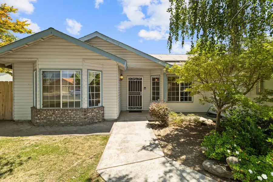 232 Silver Maple Place, Porterville, CA 93257 - #2