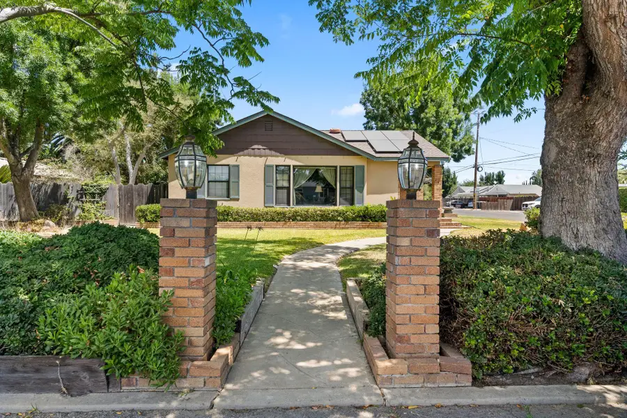 202 W Terrace Drive, Hanford, CA 93230 - #2