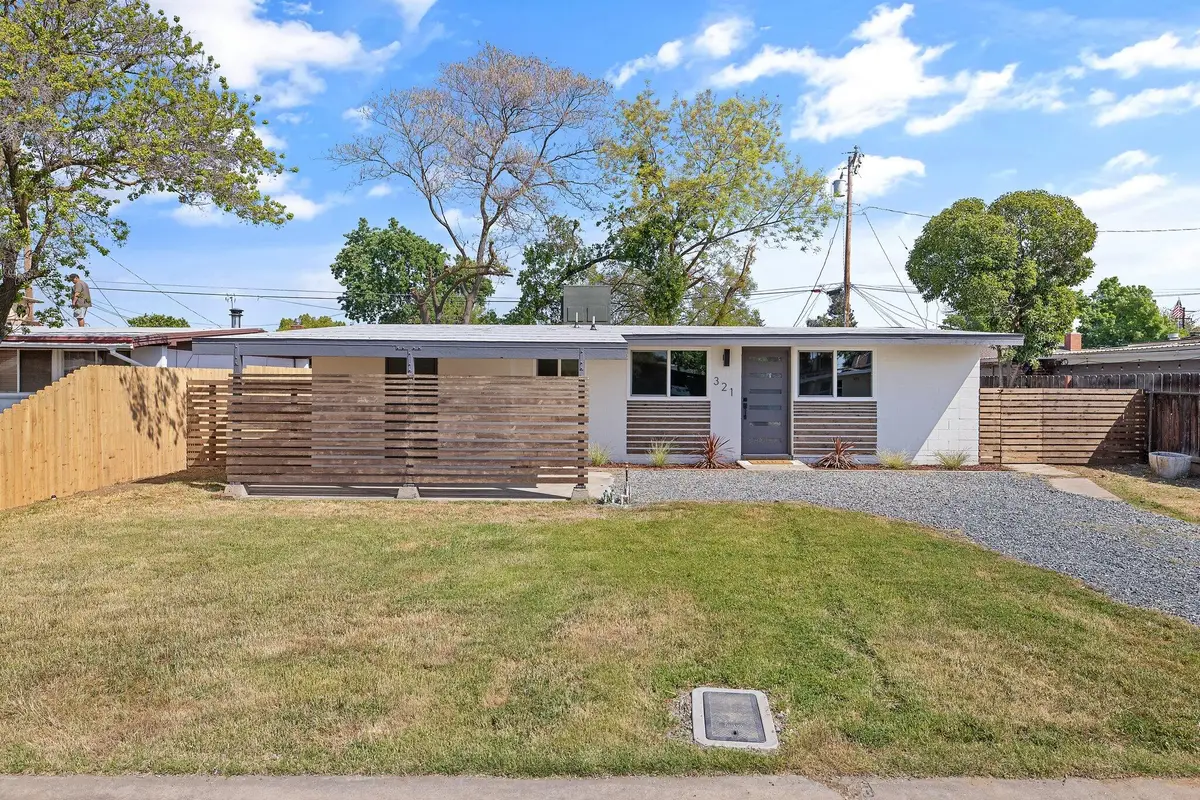 321 Peach Drive, Exeter, CA 93221 - #1