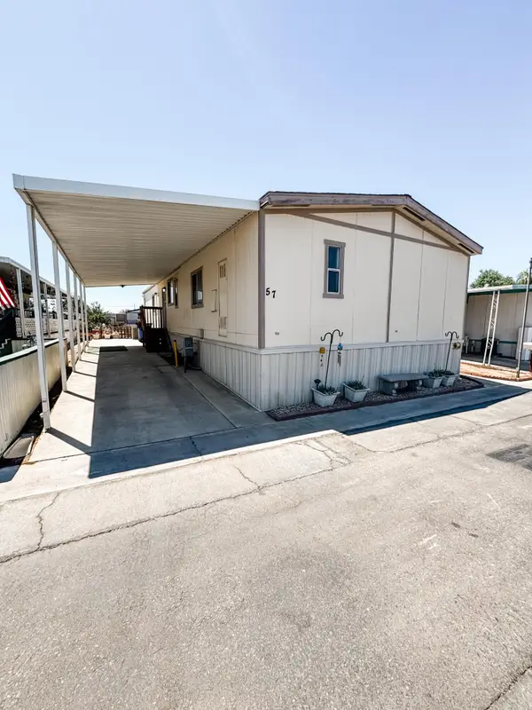 852 E Grangeville Boulevard #57, Hanford, CA 93230