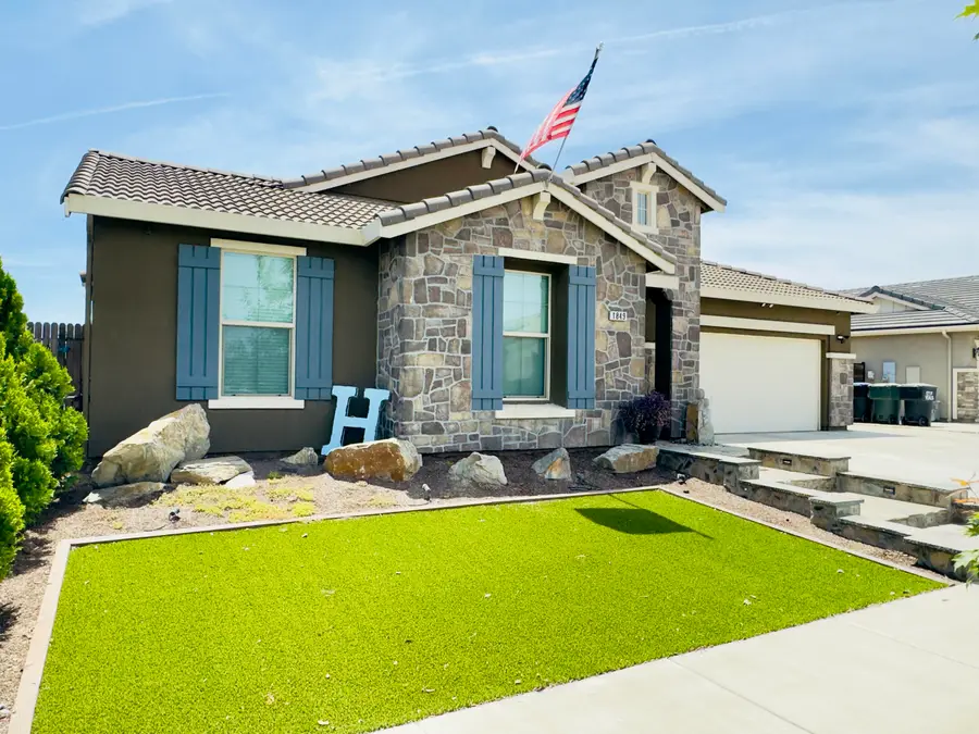 1849 W Porter Avenue, Visalia, CA 93291 - #3
