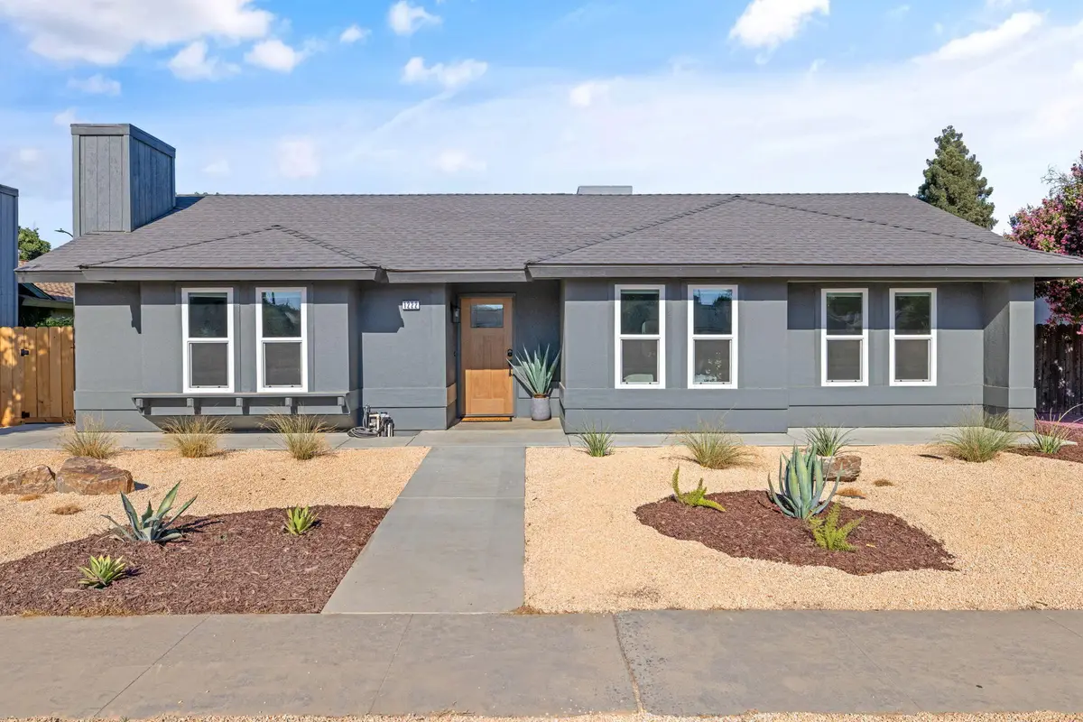 1222 N Laspina Street, Tulare, CA 93274 - #1