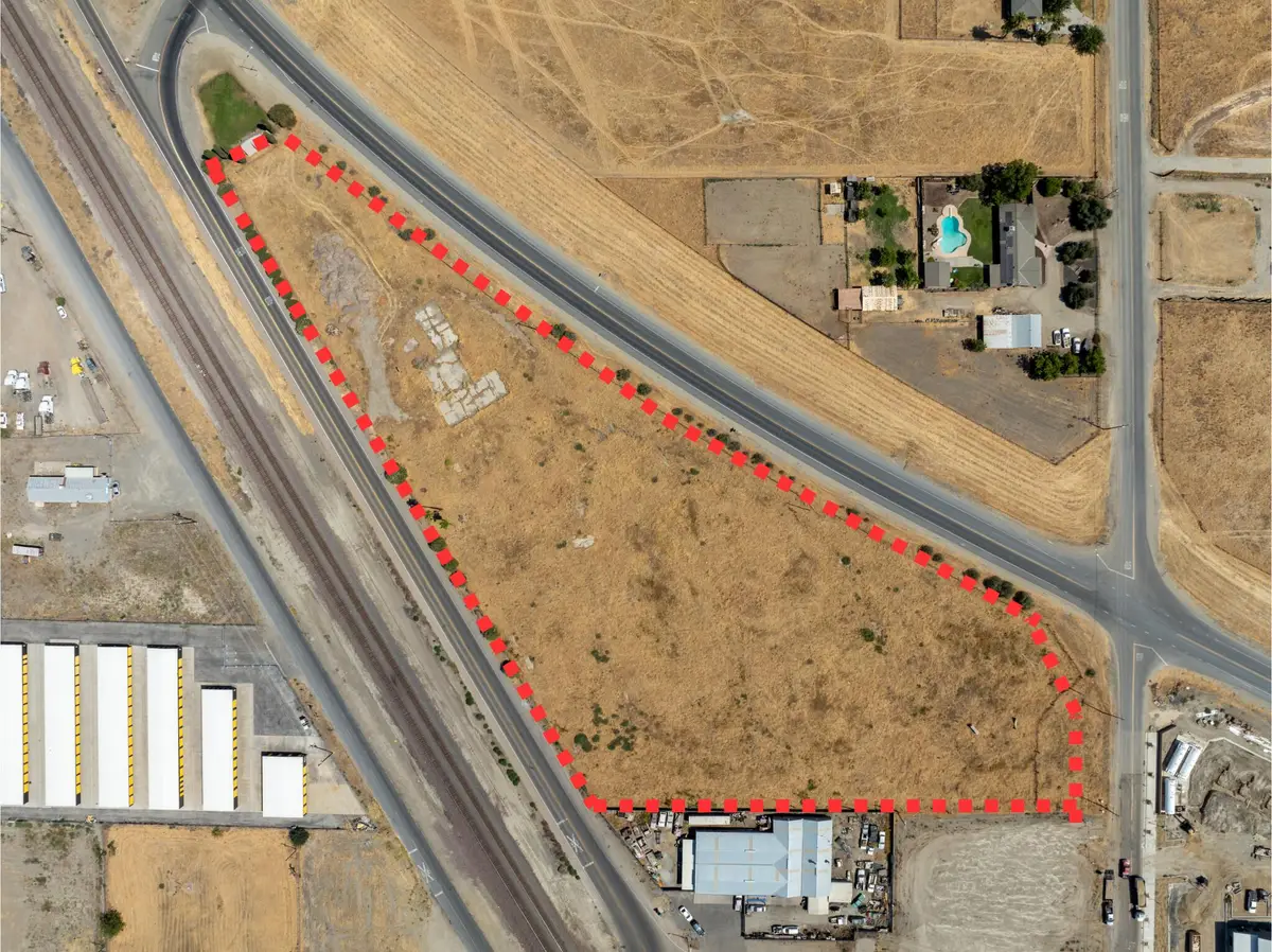 300 Santa Fe Avenue, Corcoran, CA 93212 - #1