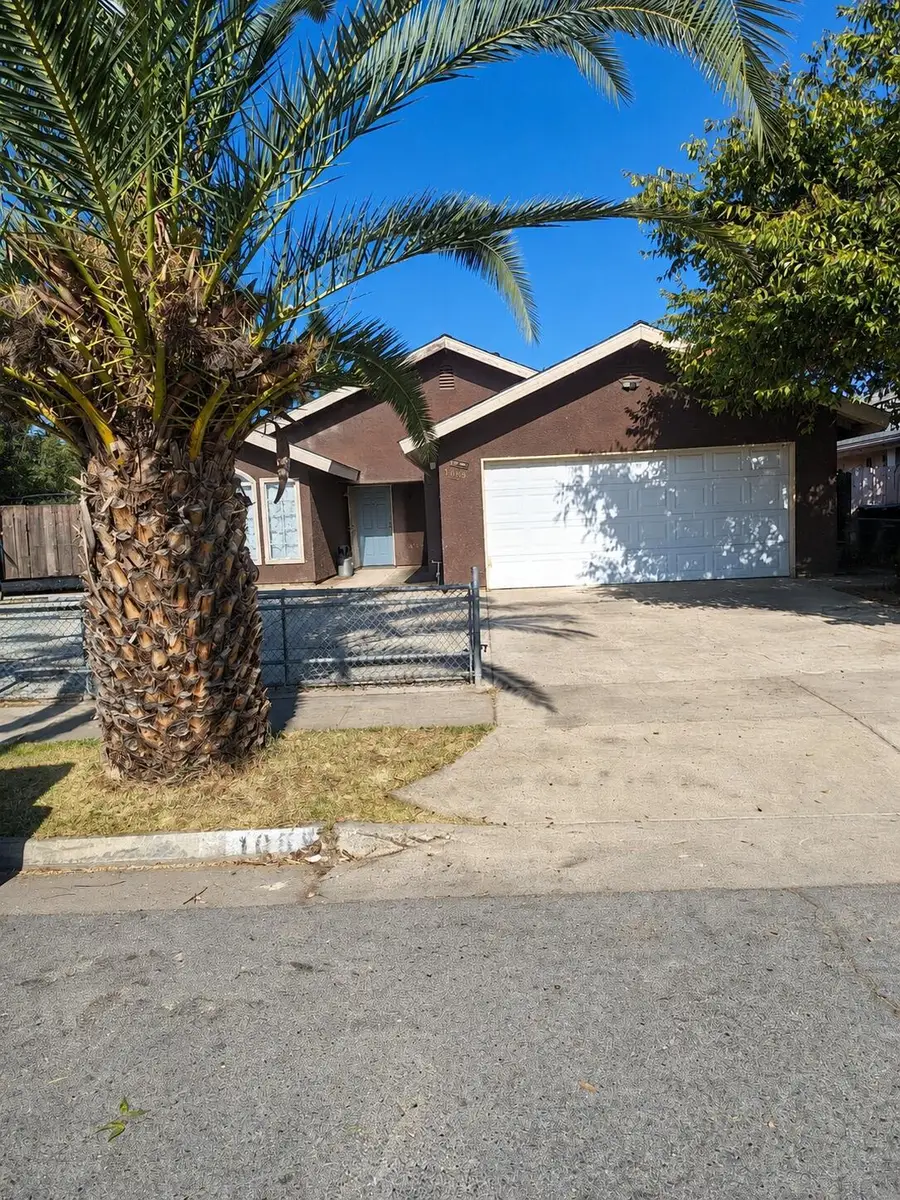 1055 Celaya Street, Orange Cove, CA 93646 - #3