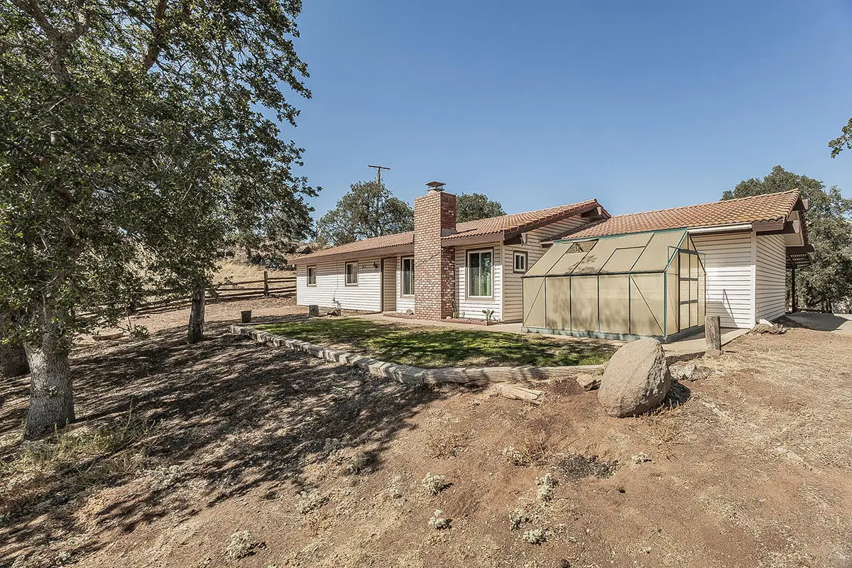 22085 Watts Valley Road, Sanger, CA 93657 - #1