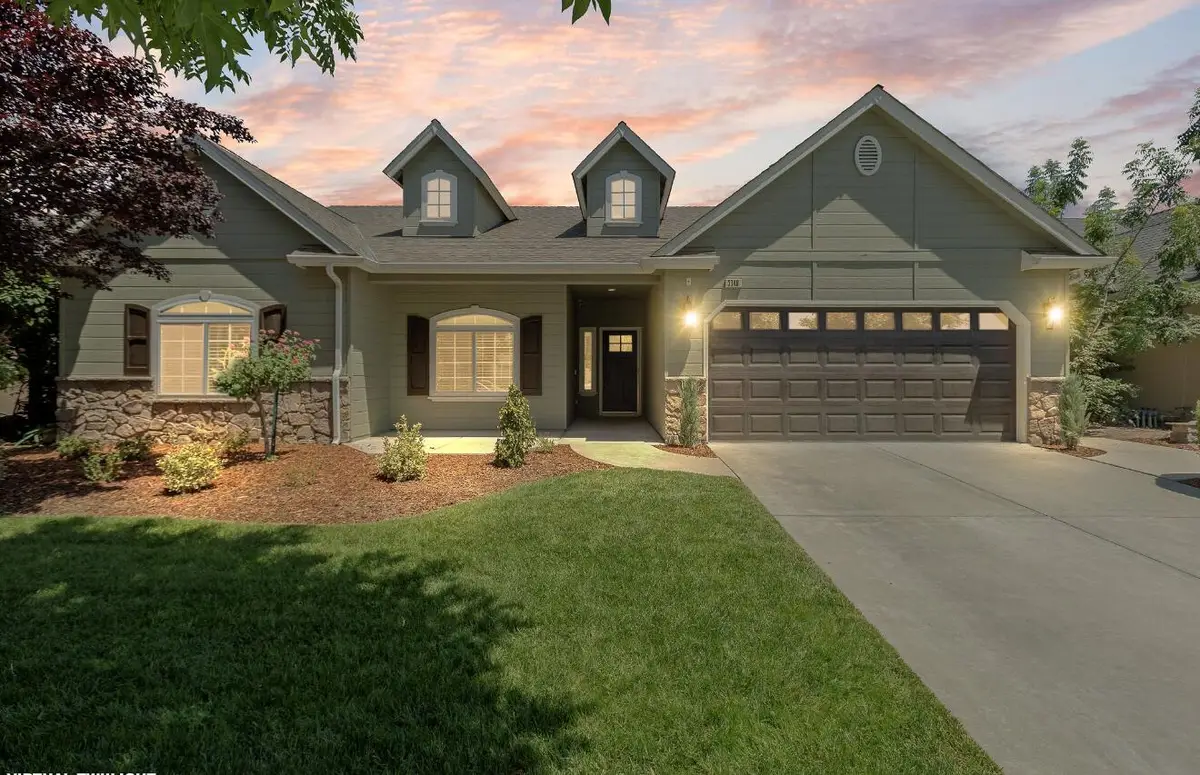 3340 W Sady Avenue, Visalia, CA 93291 - #1