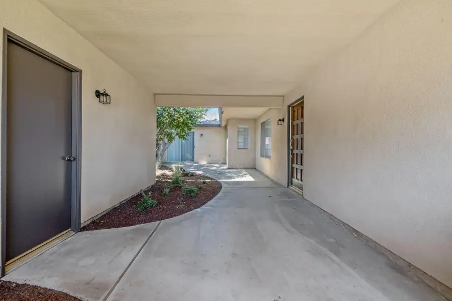 2324 E Harvard Court, Visalia, CA 93292 - #2