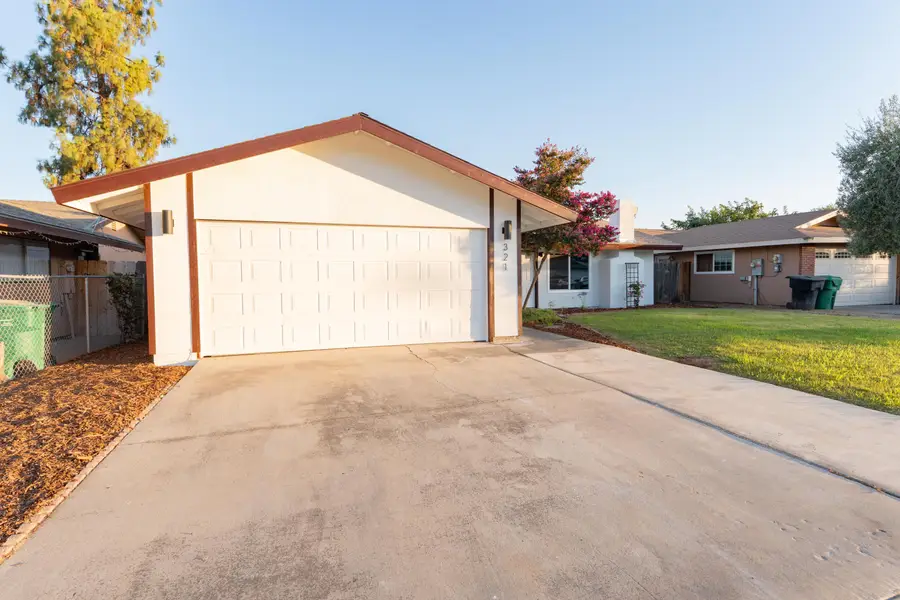 321 Olivewood Circle, Porterville, CA 93257 - #2