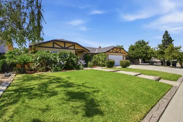 3127 W La Vida Avenue, Visalia, CA 93277