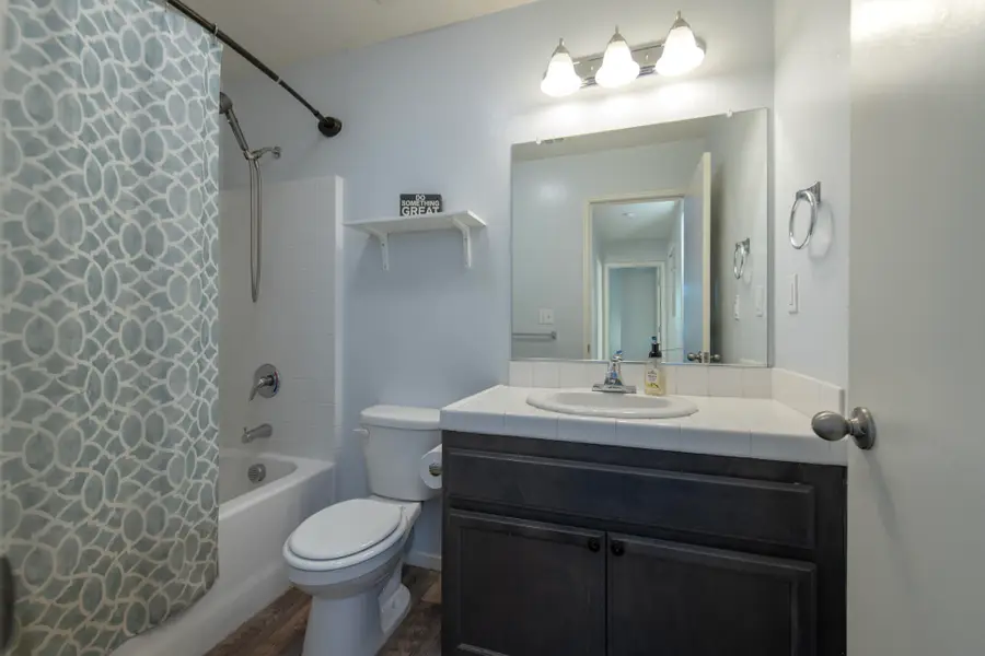 2149 E Sweet Avenue, Visalia, CA 93292 - #3