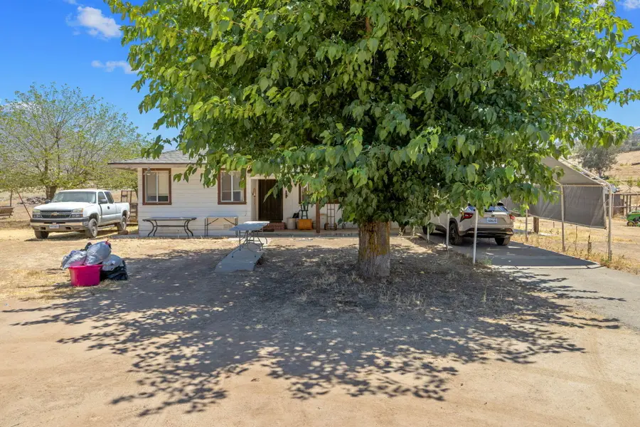 32865 Pleasant Oak Drive, Springville, CA 93265 - #2