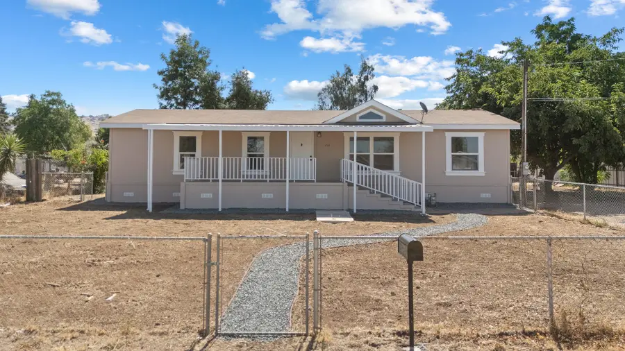 214 Baxley Street, Porterville, CA 93257 - #2