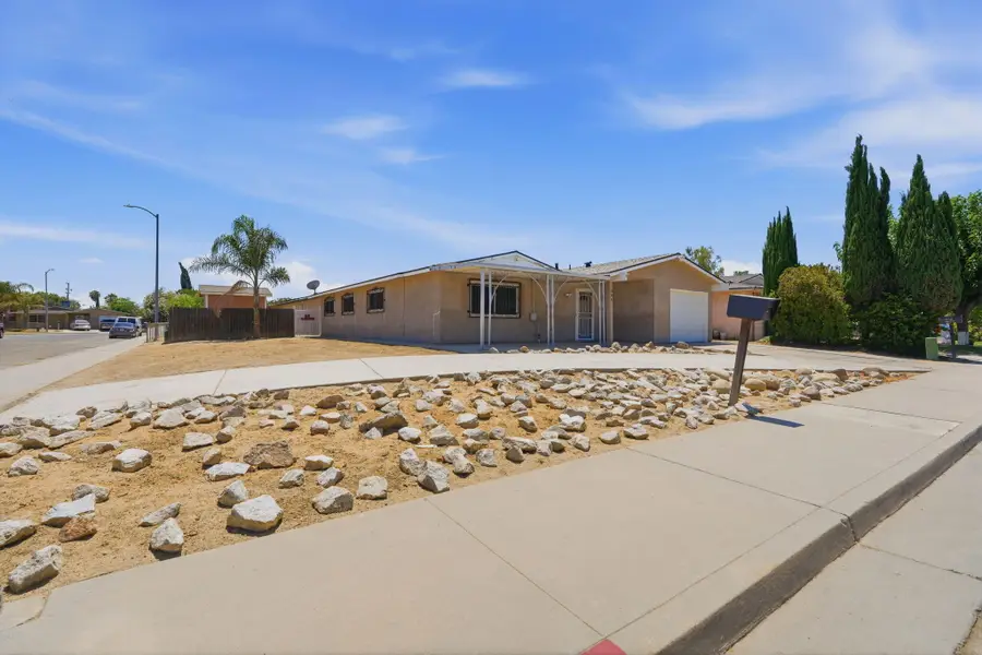 398 K Street, Mendota, CA 93640 - #2