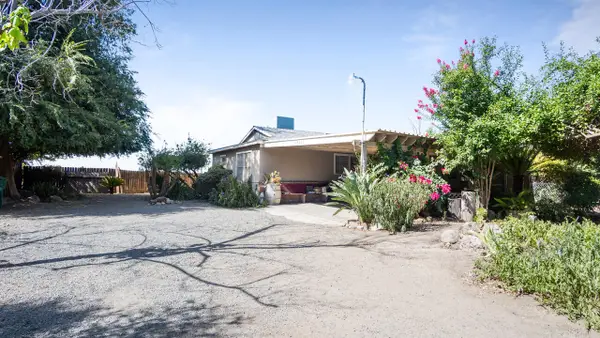 24351 Ave 216, Lindsay, CA 93247