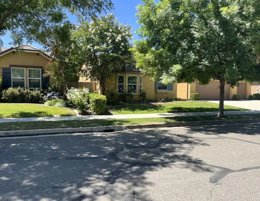 3537 W Delaware Court, Visalia, CA 93291 - #3
