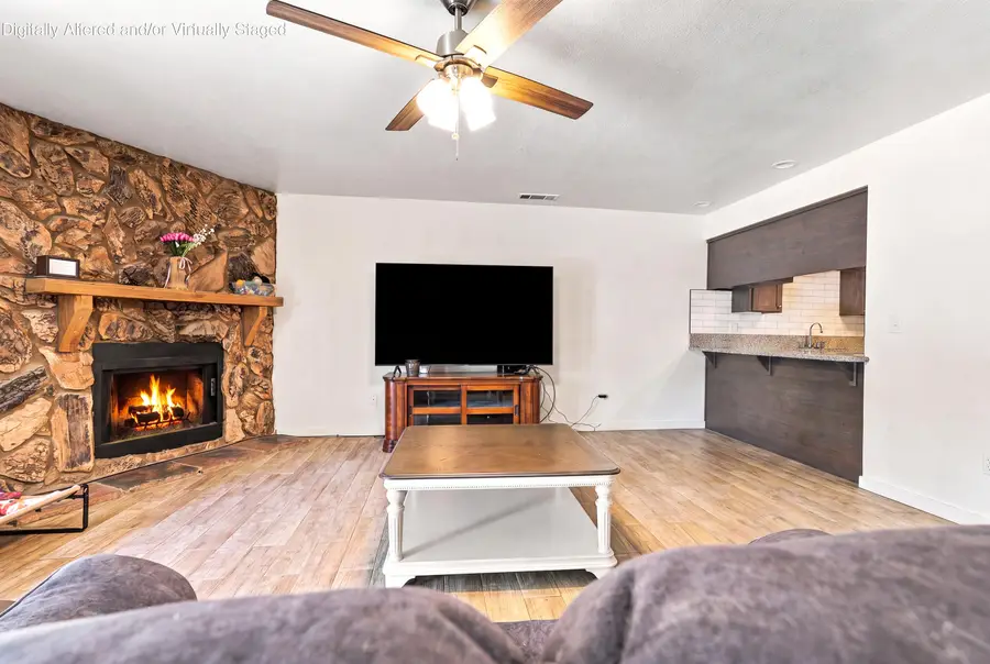 522 N Murry Street, Porterville, CA 93257 - #3