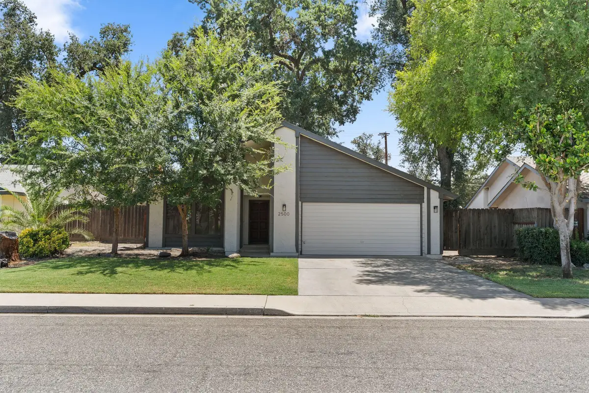 2500 N Charter Oak Court, Visalia, CA 93292 - #1