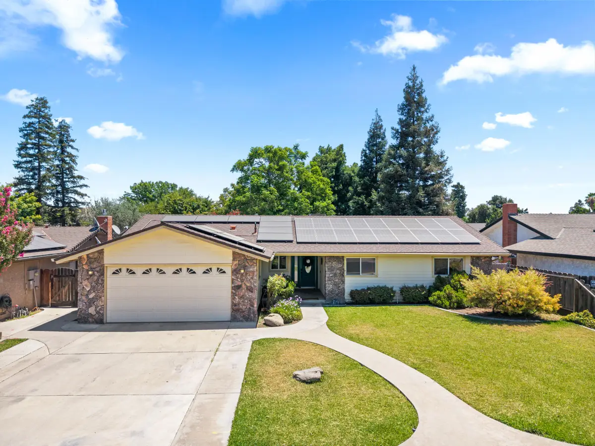 1096 N Beverly Street, Porterville, CA 93257 - #1