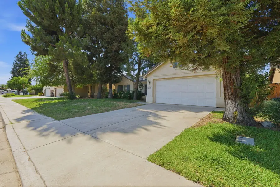 1927 W Monache Avenue, Porterville, CA 93257 - #2