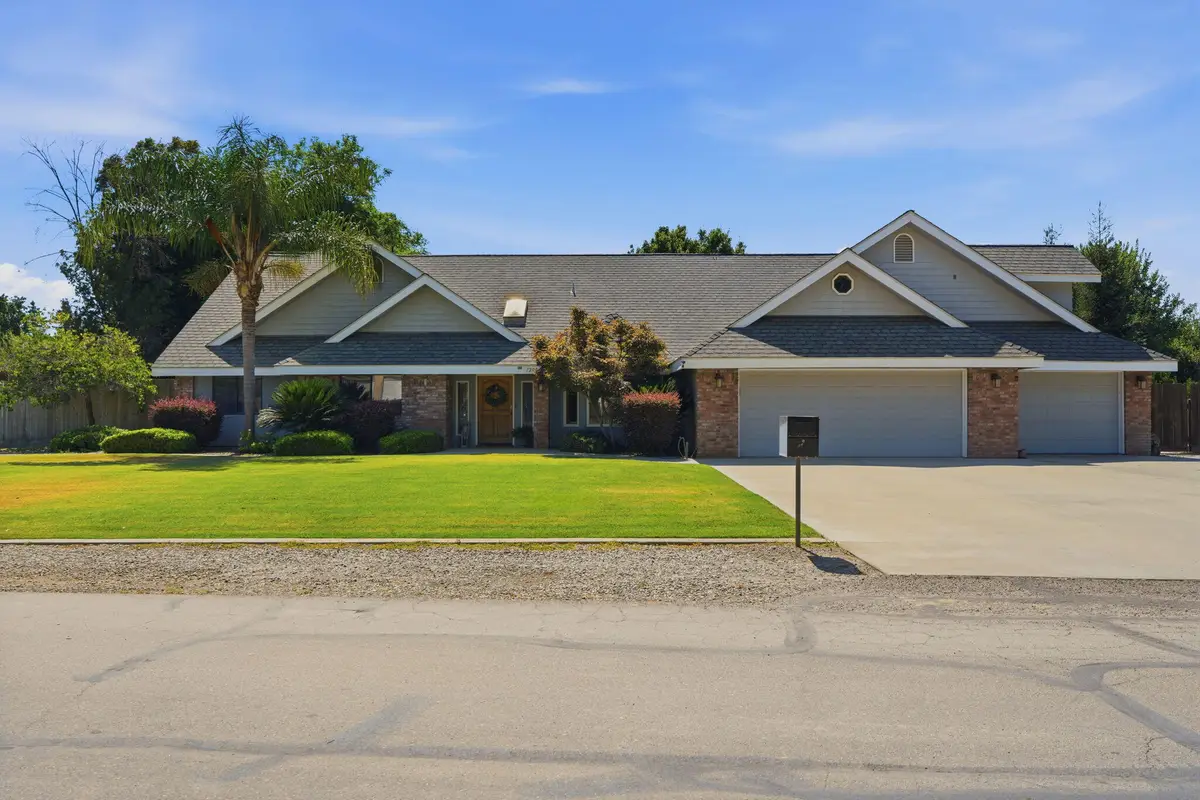 1203 N Tommy Court, Visalia, CA 93291 - #1