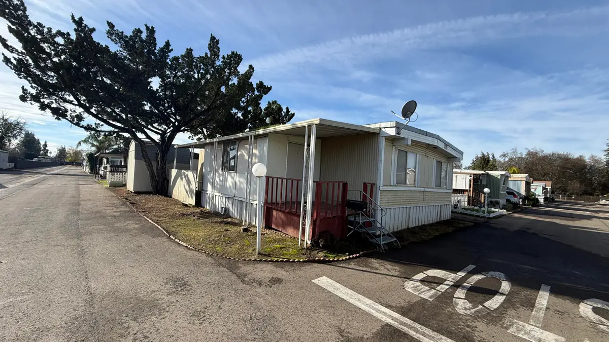 415 N Akers Street #104, Visalia, CA 93291 - #1