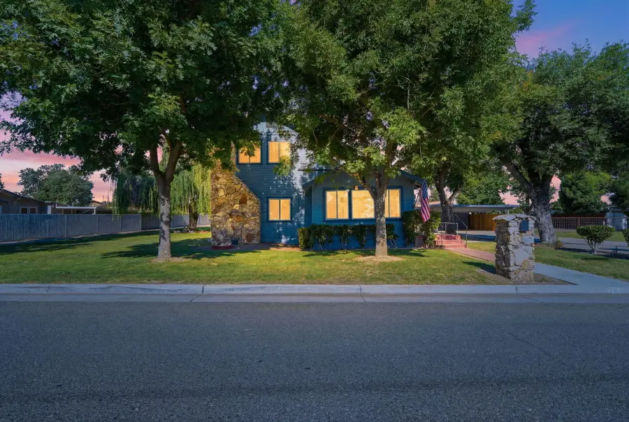 763 N G Street, Porterville, CA 93257 - #2