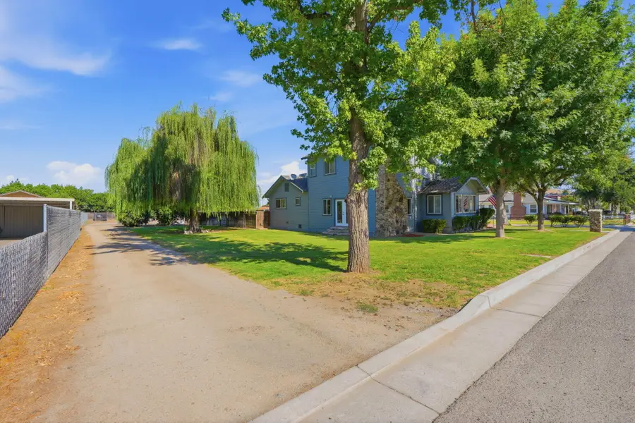 763 N G Street, Porterville, CA 93257 - #3