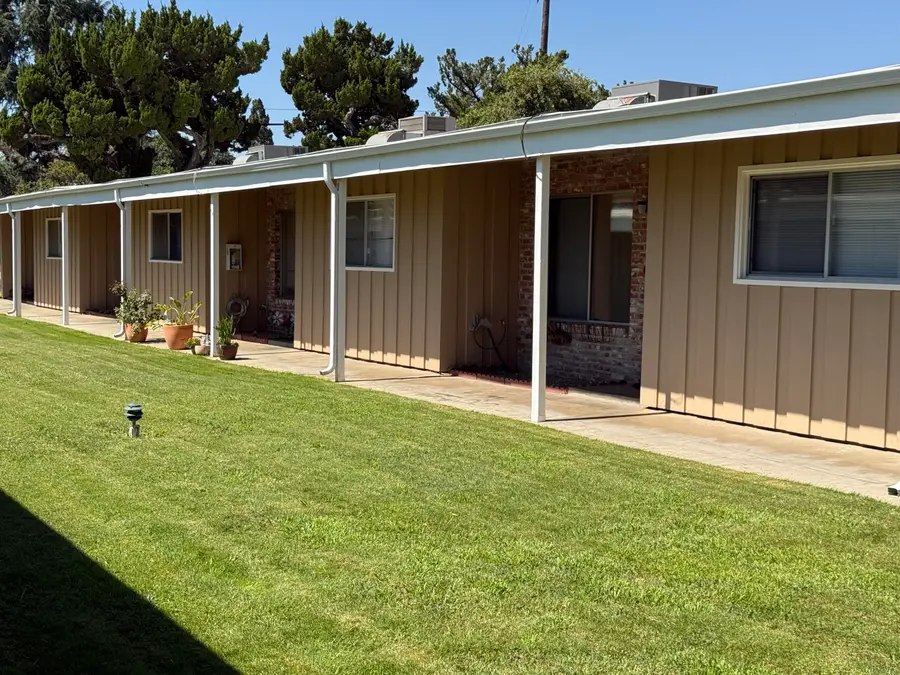 1220 W Tulare Avenue, Visalia, CA 93277 - #3