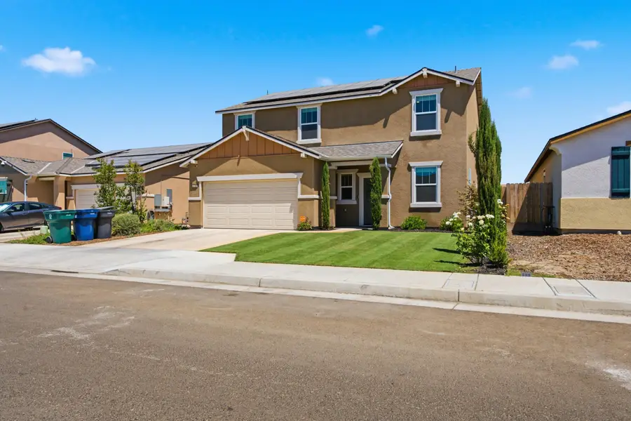 1738 Justice Avenue, Tulare, CA 93274 - #2