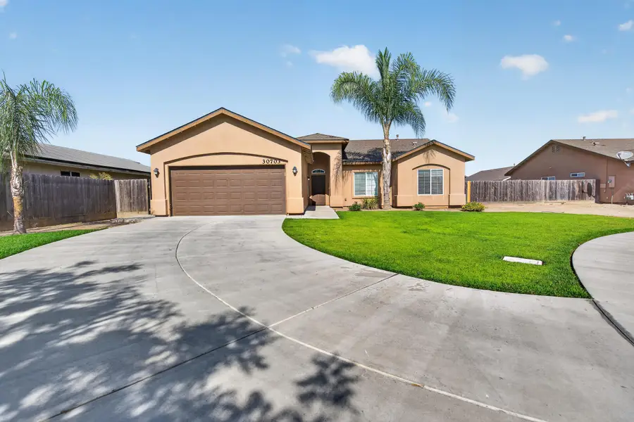 30703 Kiddie Street, Visalia, CA 93291 - #2