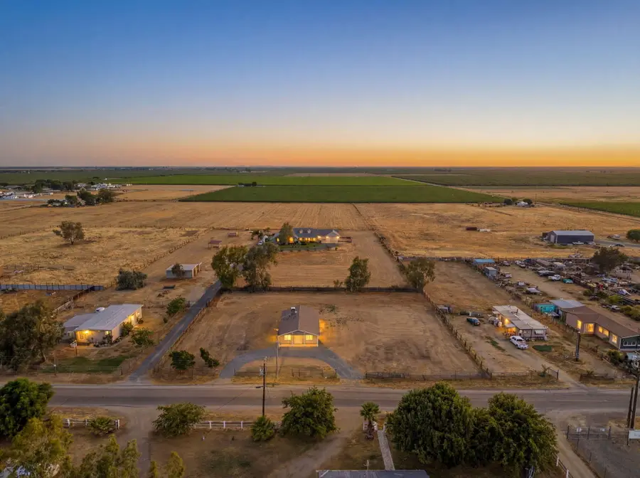 8124 Road 132, Pixley, CA 93256 - #2