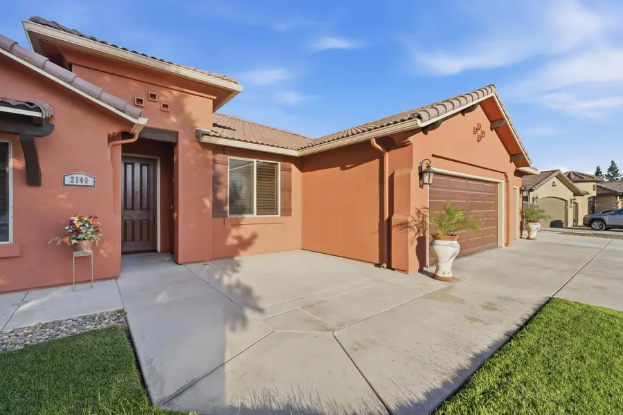 2140 Kimberly Place, Porterville, CA 93257 - #3